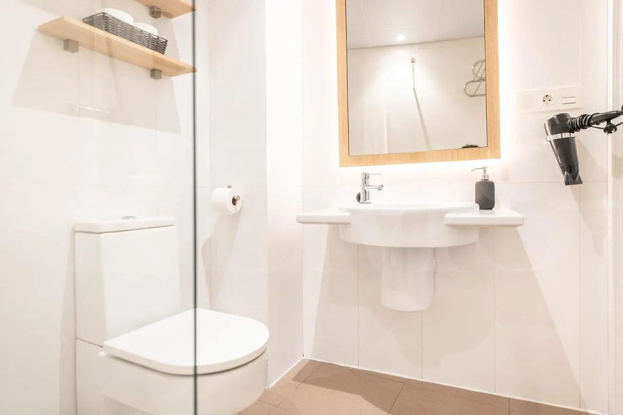 Elegant Studio In The Heart Of Malaga By Rems 0*,